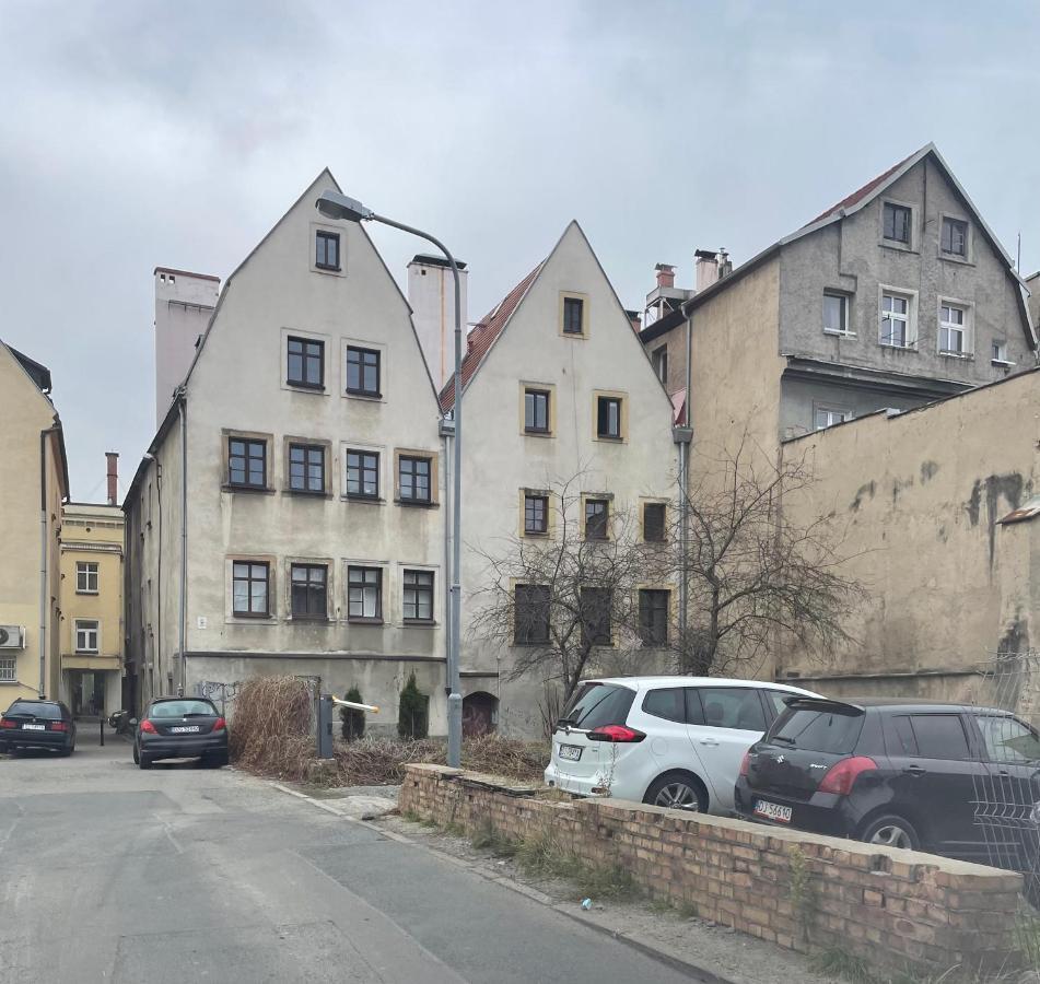 Apartament Szczesliwa 13 - Plac Ratuszowy Еленя-Гура Экстерьер фото